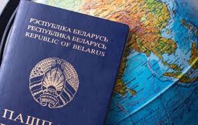 Гражданам Беларуси, проживающим за рубежом, больше не будут выдавать паспорта.